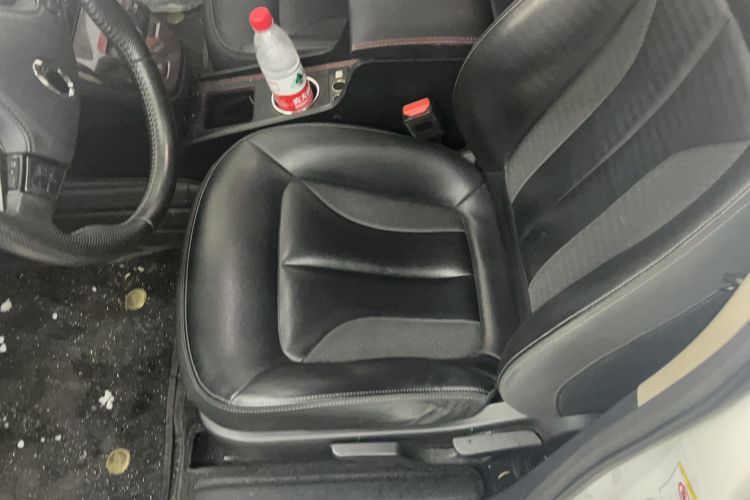 Used ORA iQ 2018 High-Range Version Smart Connectivity Model Left Front Seat