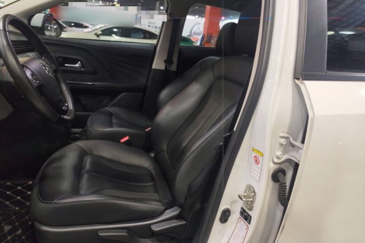 Used ORA iQ 2018 High-Range Version Smart Connectivity Model Left Front Seat