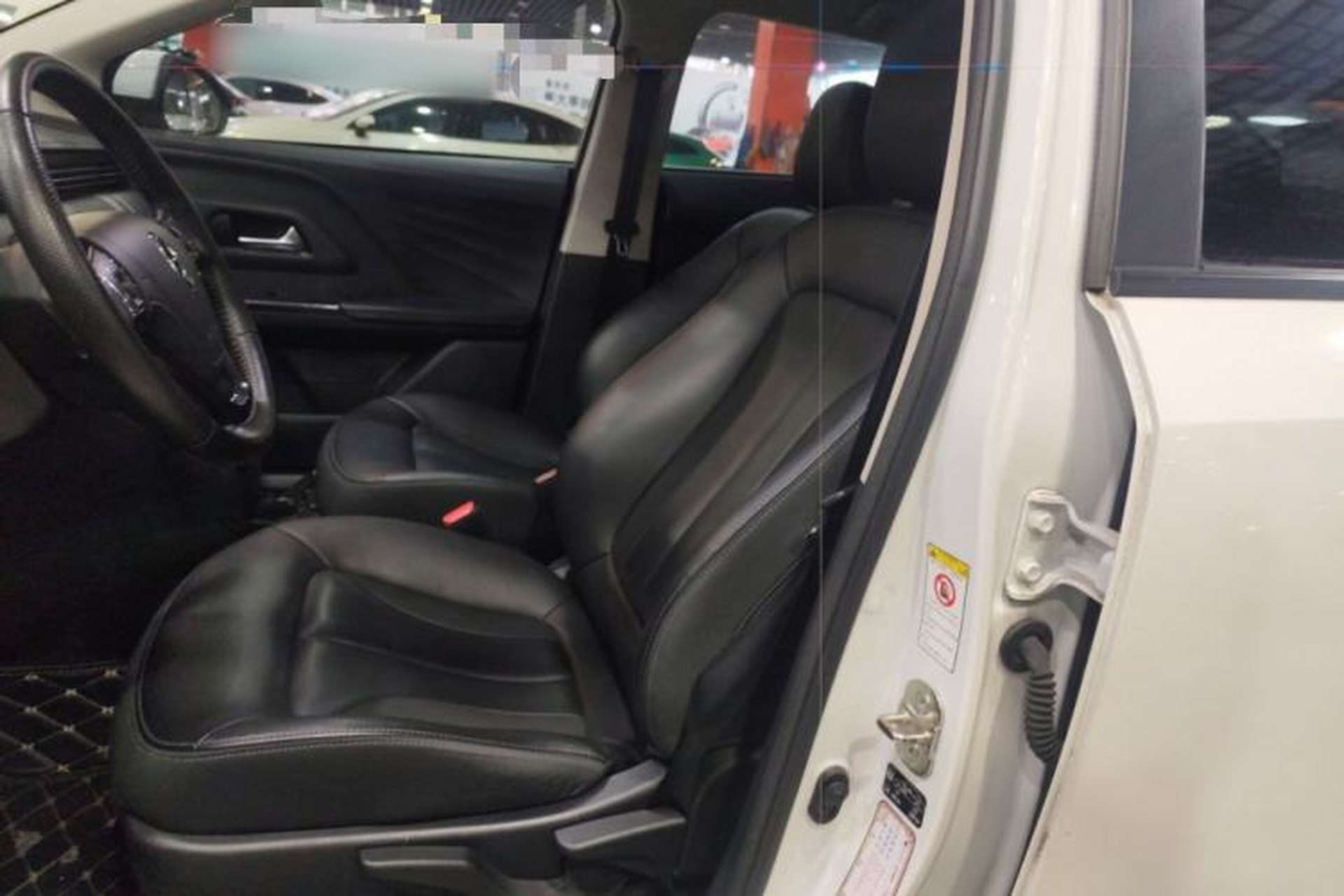 Used ORA iQ 2018 High-Range Version Smart Connectivity Model Left Front Seat