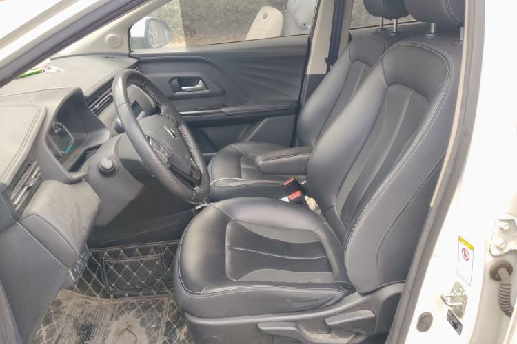 Used ORA iQ 2018 Smart Connectivity Model Left Front Seat