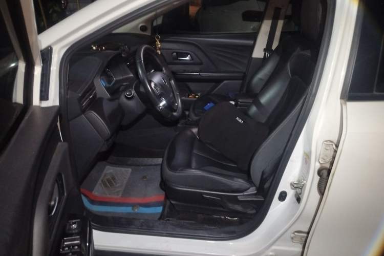 Used ORA iQ 2018 Smart Connectivity Model Left Front Seat