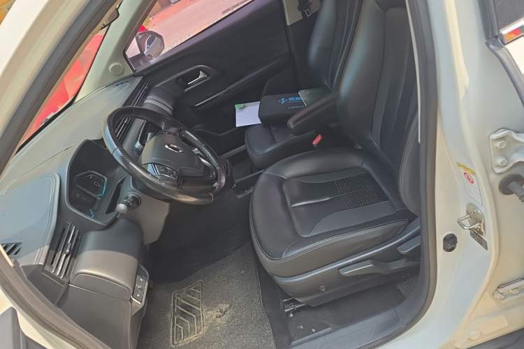 Used ORA iQ 2018 High-Range Version Smart Connectivity Model Left Front Seat