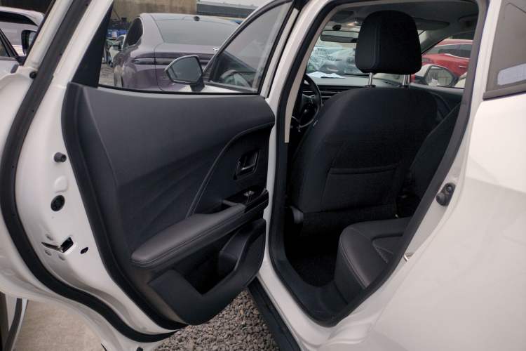 Used ORA iQ 2018 High-Range Version Smart Connectivity Model Left Rear Door Interior