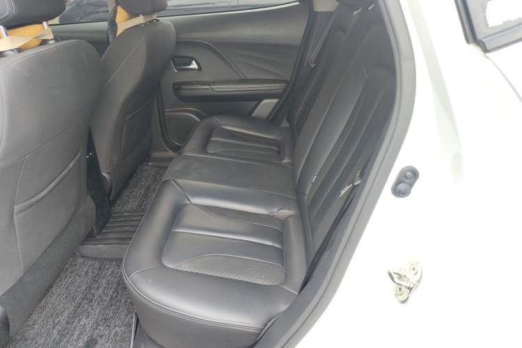 Used ORA iQ 2018 High-Range Version Smart Connectivity Model Left Rear Seat