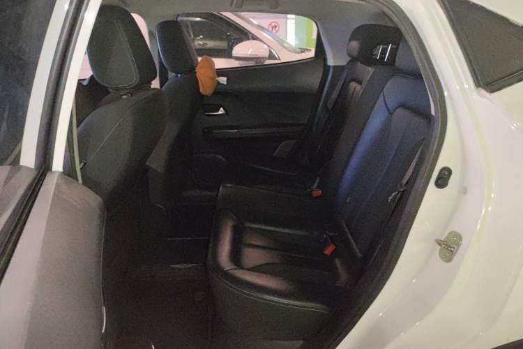Used ORA iQ 2018 Smart Connectivity Model Left Rear Seat