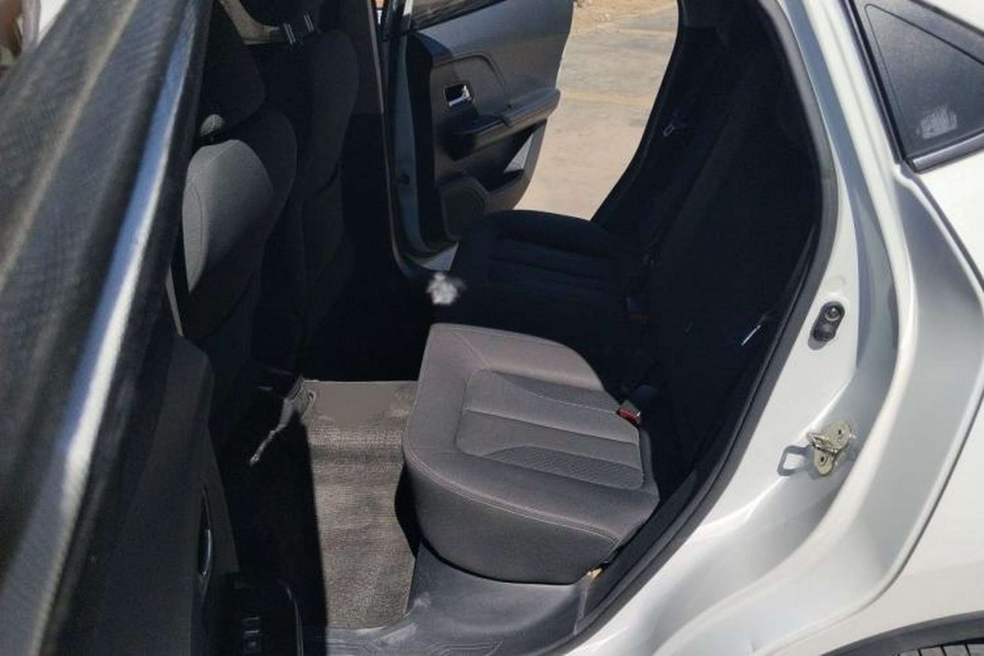 Used ORA iQ 2018 High-Range Model Ambitious Version Left Rear Seat