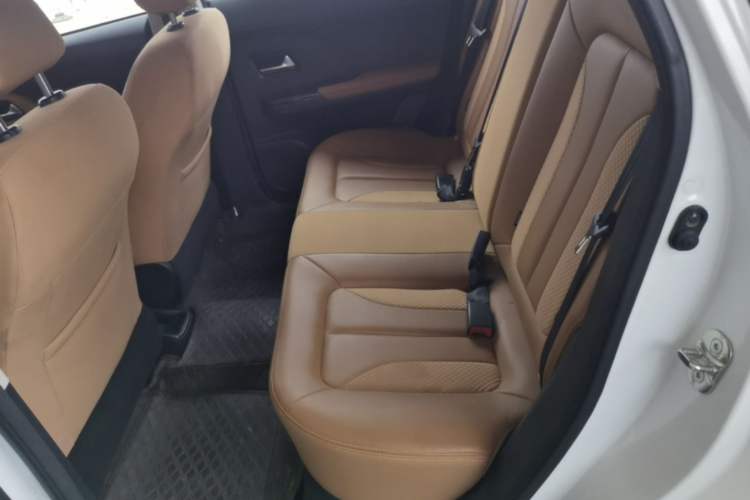 Used ORA iQ 2018 High-Range Version Smart Connectivity Model Left Rear Seat