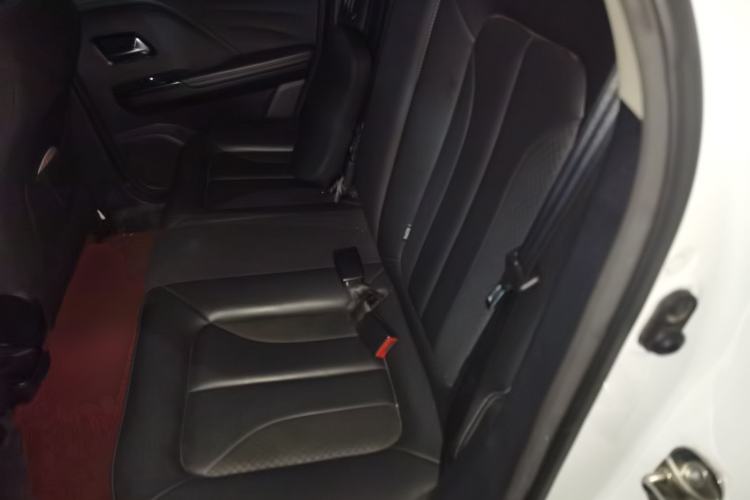 Used ORA iQ 2018 High-Range Version Smart Connectivity Model Left Rear Seat