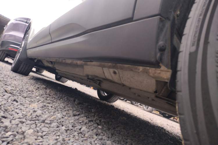 Used ORA iQ 2018 High-Range Version Smart Connectivity Model Left Side Sill