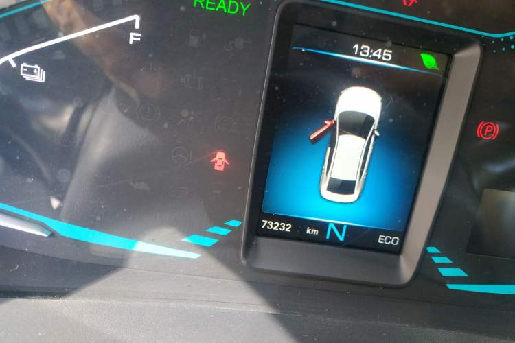 Used ORA iQ 2018 High-Range Version Smart Connectivity Model Odometer Close Up