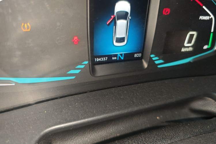 Used ORA iQ 2018 High-Range Version Smart Connectivity Model Odometer Close Up