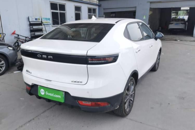 Used ORA iQ 2018 High-Range Version Smart Connectivity Model Rear Right 45 Deg