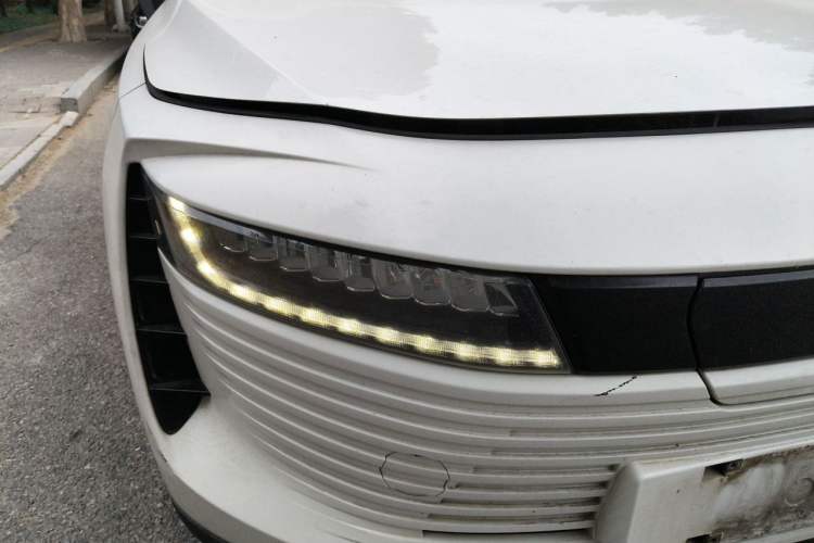 Used ORA iQ 2018 High-Range Version Smart Connectivity Model Right Front Headlight