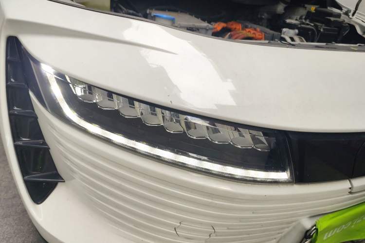 Used ORA iQ 2018 High-Range Version Smart Connectivity Model Right Front Headlight