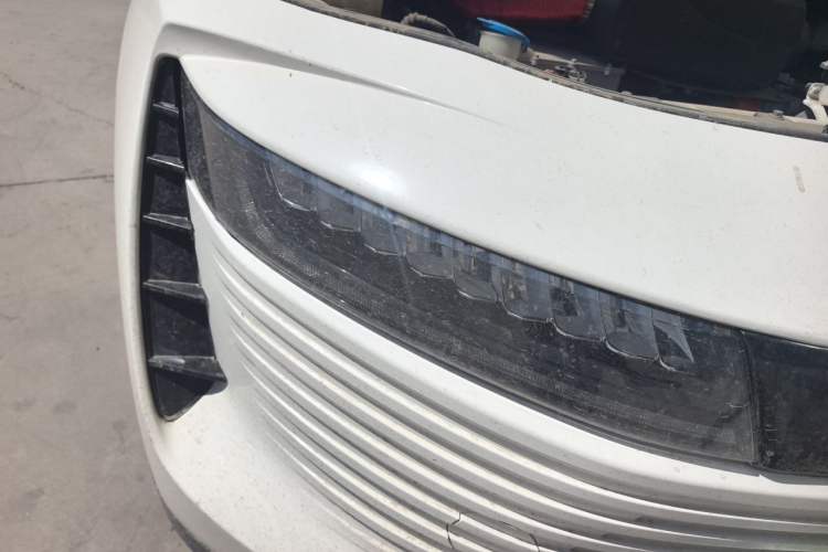 Used ORA iQ 2018 High-Range Version Smart Connectivity Model Right Front Headlight