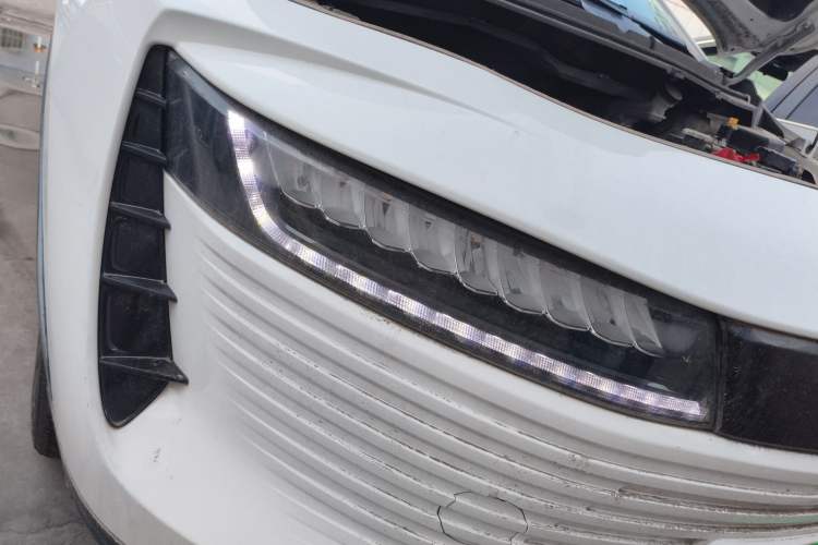 Used ORA iQ 2018 High-Range Model Ambitious Version Right Front Headlight