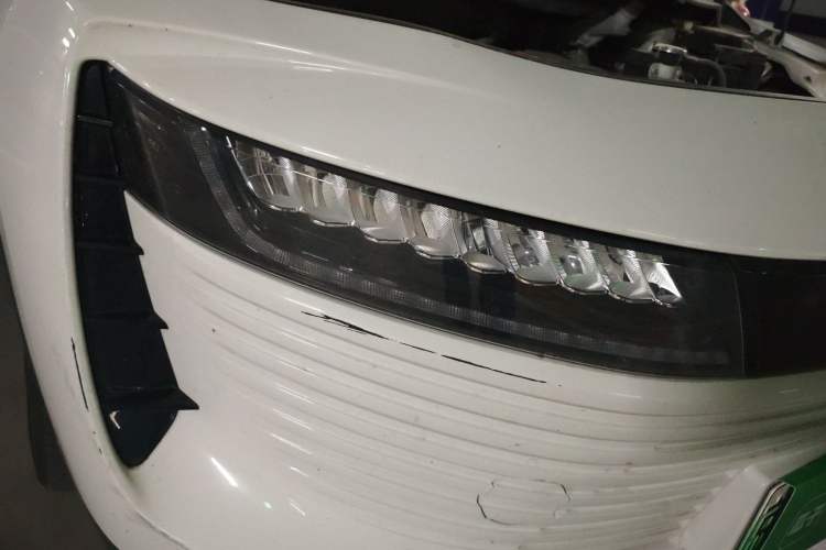 Used ORA iQ 2018 Smart Connectivity Model Right Front Headlight
