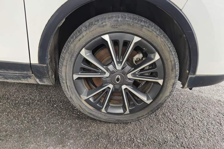 Used ORA iQ 2018 Smart Connectivity Model Right Front Wheel Hub