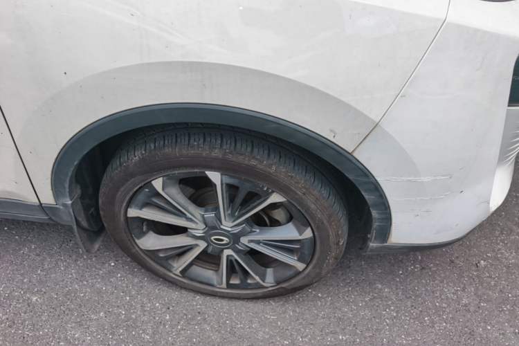 Used ORA iQ 2018 High-Range Version Smart Connectivity Model Right Front Wheel Hub