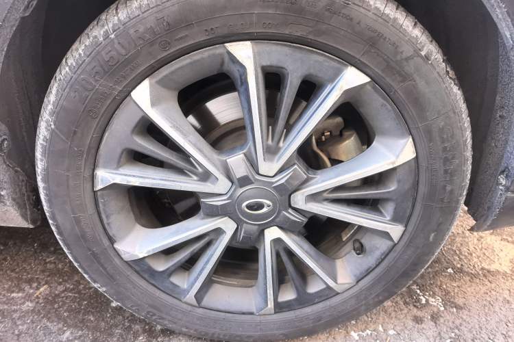 Used ORA iQ 2018 Ambitious Version Right Front Wheel Hub