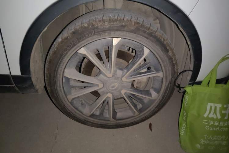 Used ORA iQ 2018 Smart Connectivity Model Right Front Wheel Hub