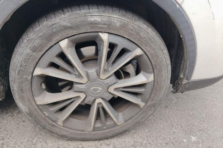 Used ORA iQ 2018 Smart Connectivity Model Right Front Wheel Hub
