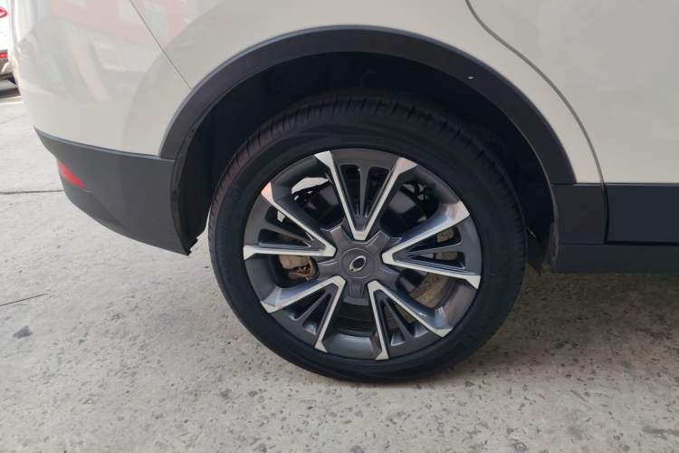 Used ORA iQ 2018 Smart Connectivity Model Right Rear Wheel Hub