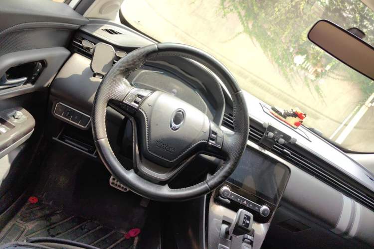 Used ORA iQ 2018 High-Range Version Smart Connectivity Model Steering Wheel