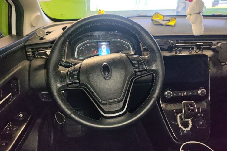 Used ORA iQ 2018 Smart Connectivity Model Steering Wheel