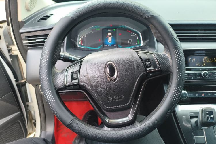 Used ORA iQ 2018 High-Range Model Ambitious Version Steering Wheel
