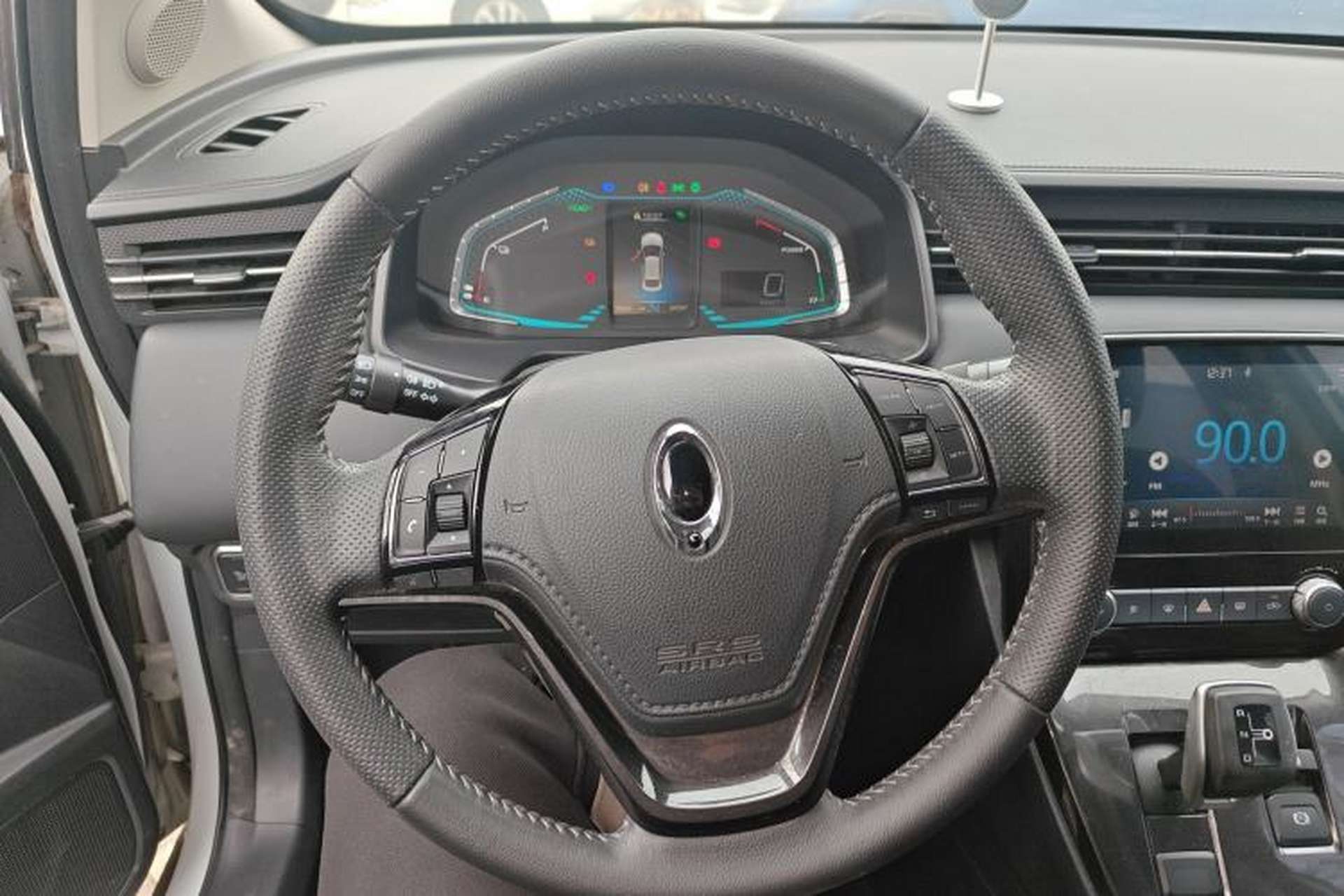 Used ORA iQ 2018 Smart Connectivity Model Steering Wheel