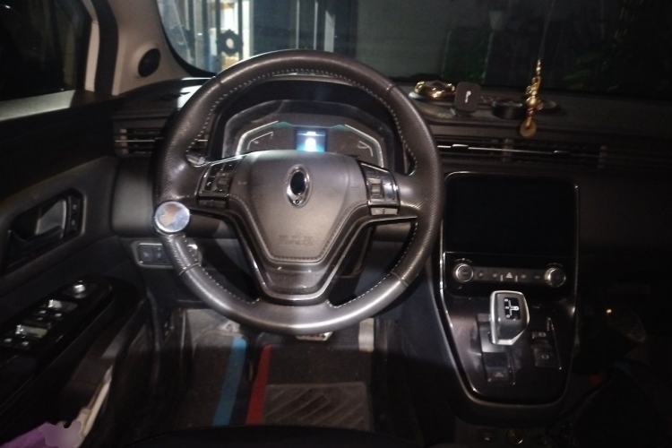 Used ORA iQ 2018 Smart Connectivity Model Steering Wheel