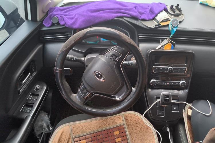 Used ORA iQ 2018 Smart Connectivity Model Steering Wheel