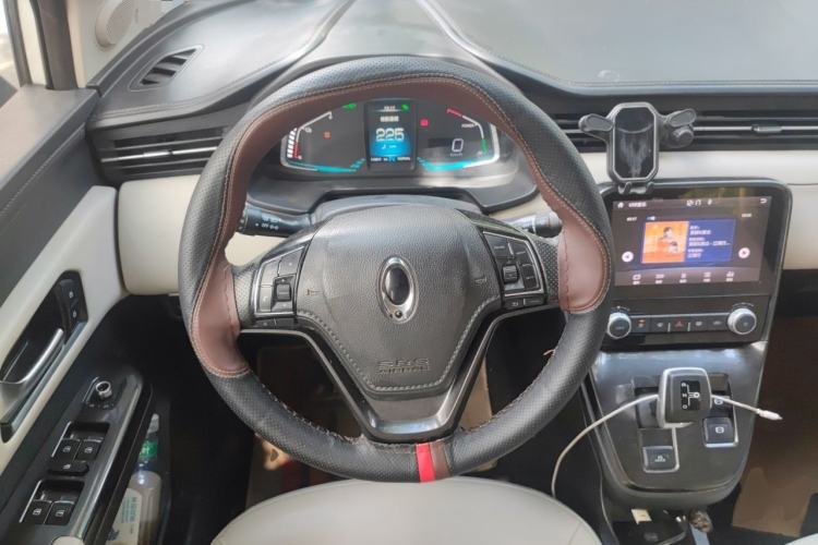 Used ORA iQ 2018 High-Range Version Smart Connectivity Model Steering Wheel