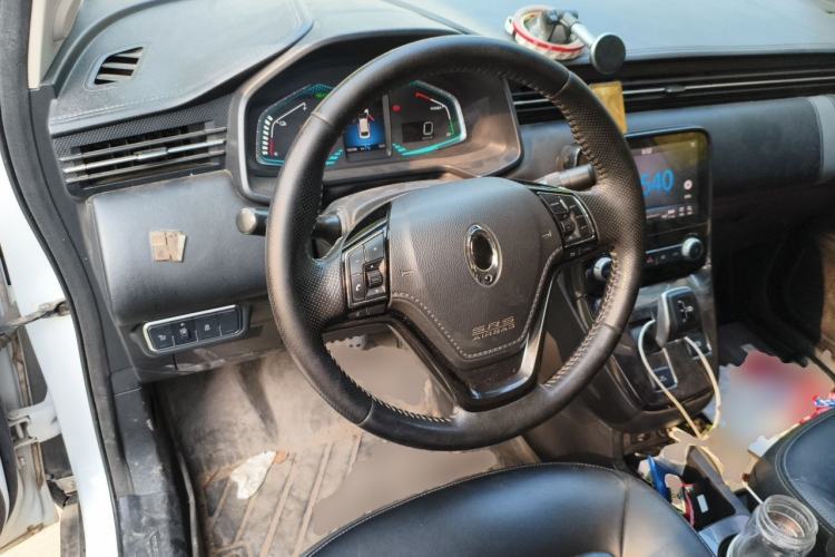 Used ORA iQ 2018 Smart Connectivity Model Steering Wheel