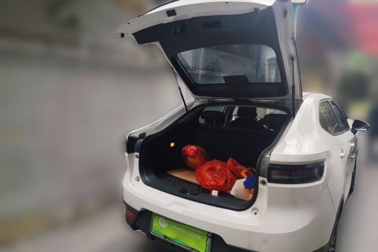 Used ORA iQ 2018 High-Range Version Smart Connectivity Model Trunk