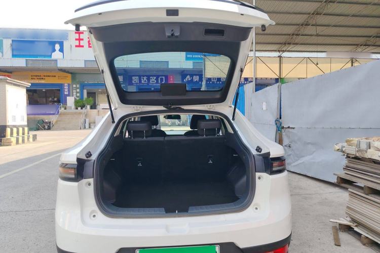 Used ORA iQ 2018 Smart Connectivity Model Trunk