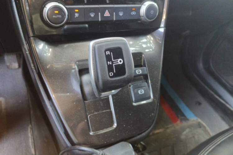 Used ORA iQ 2019 Luxury Version Gear Lever