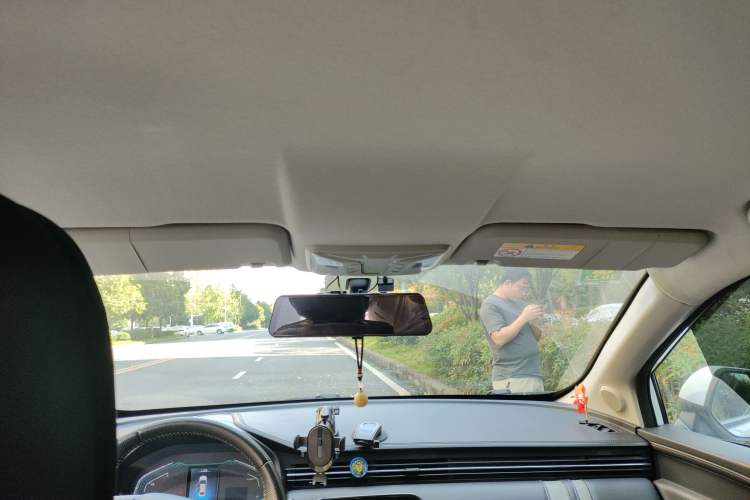Used ORA iQ 2019 Travel Edition Headliner
