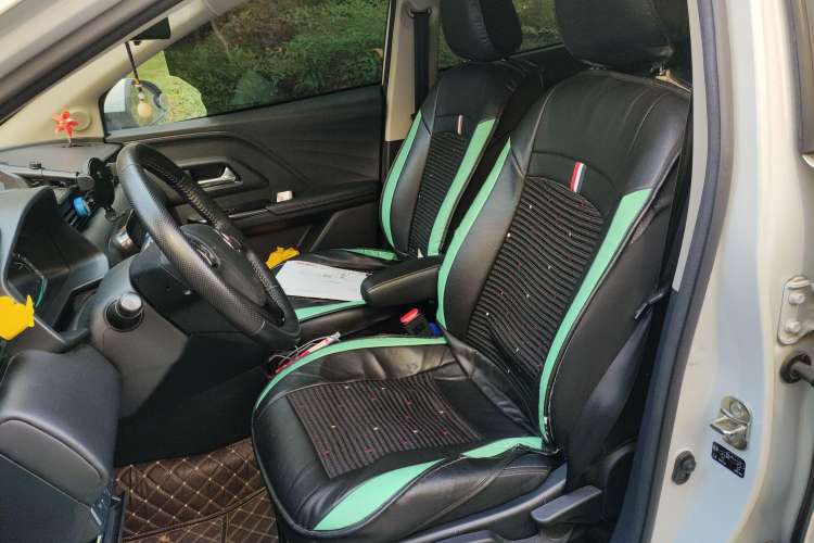 Used ORA iQ 2019 Travel Edition Left Front Seat