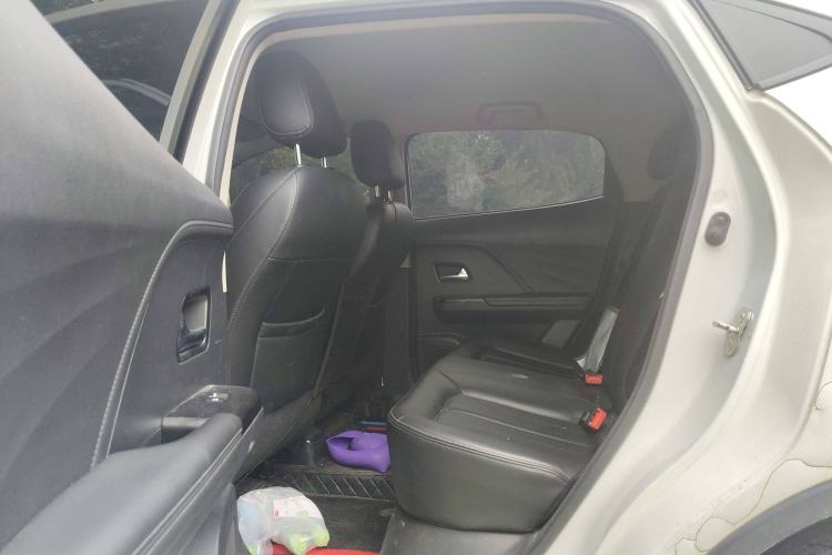 Used ORA iQ 2019 Travel Edition Left Rear Seat
