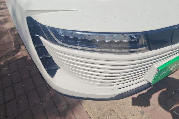 Used ORA iQ 2019 Travel Edition Right Front Headlight