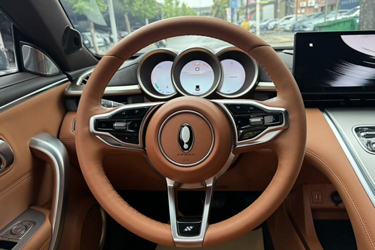 Used ORA Lightning Cat 2022 555 km Luxury Edition Interior 3