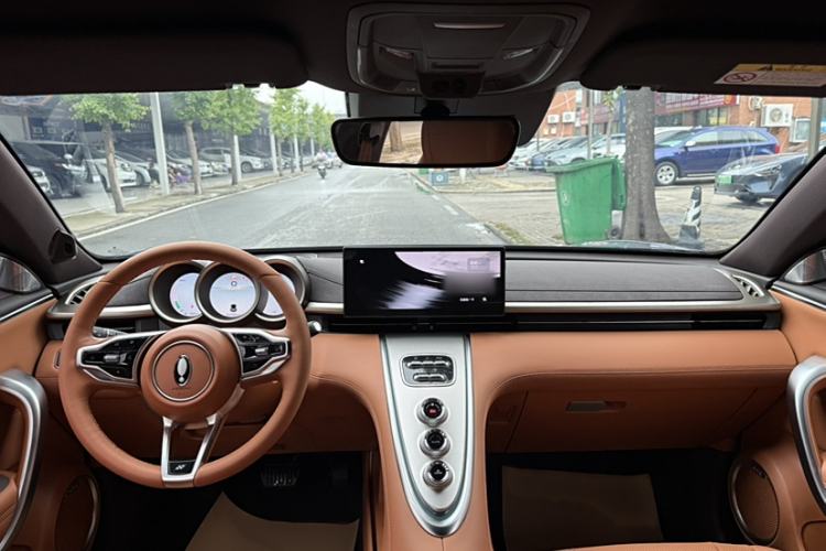 Used ORA Lightning Cat 2022 555 km Luxury Edition Interior 4