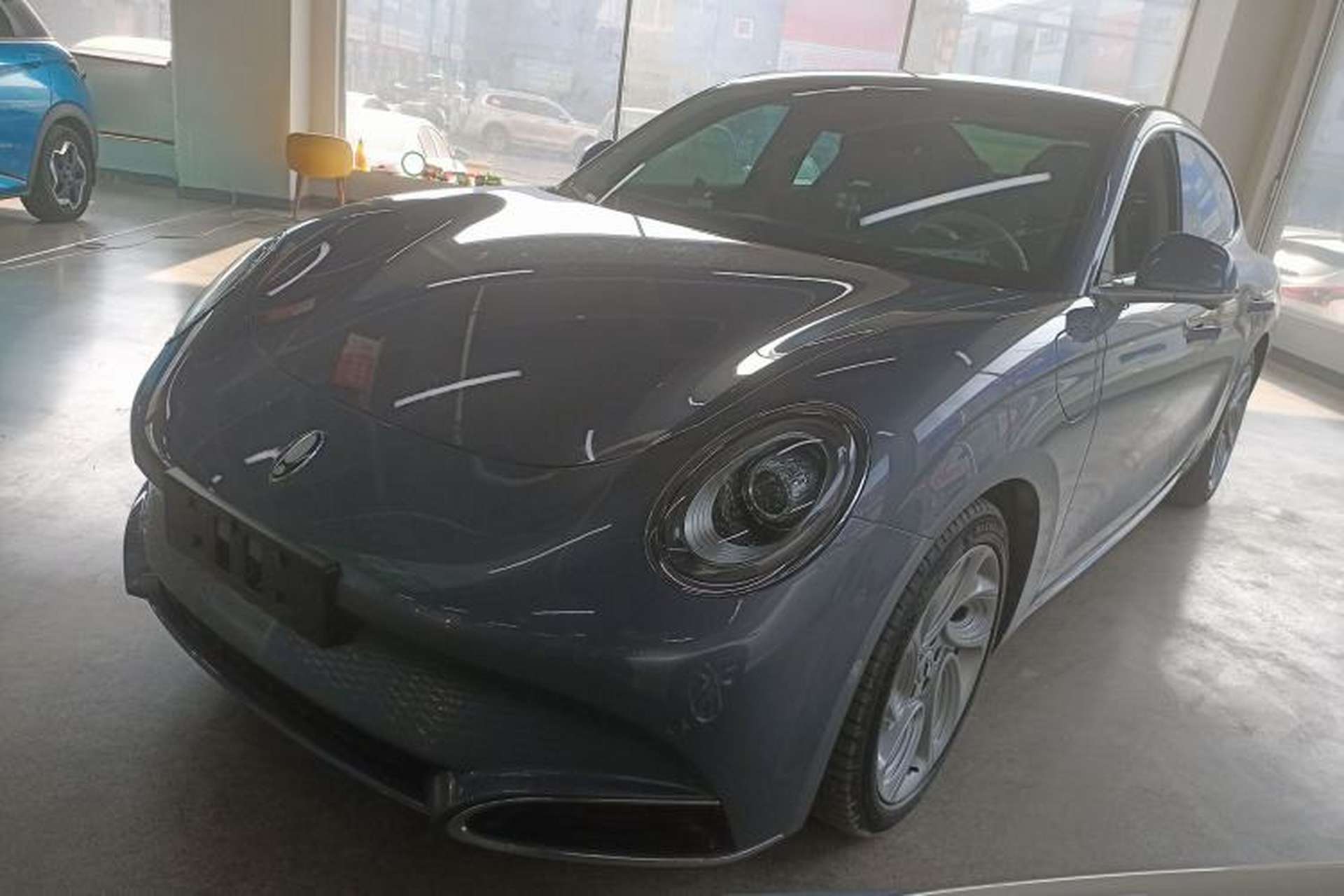 Used ORA Lightning Cat 2022 555 km Luxury Edition Front Left 45 Deg