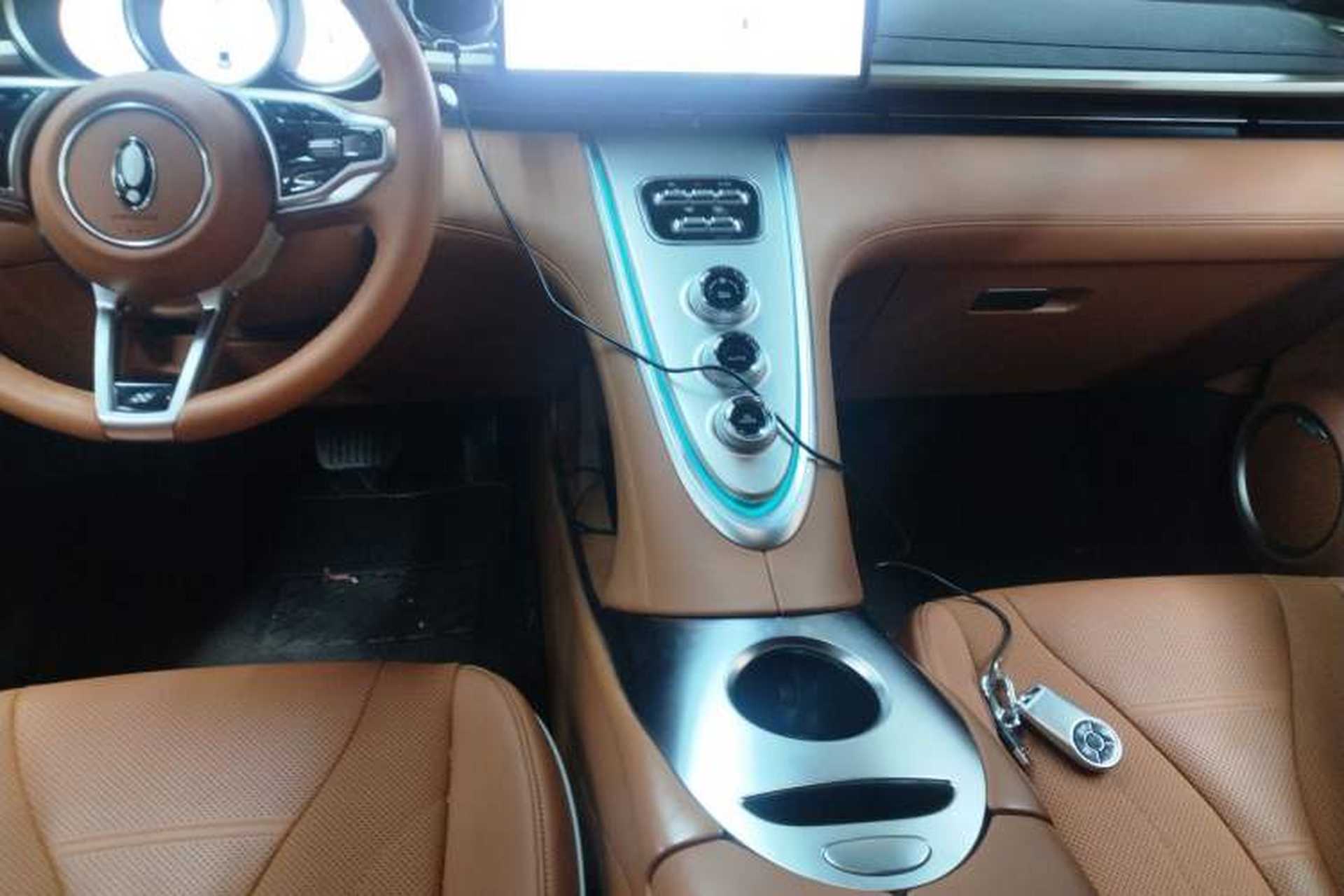 Used ORA Lightning Cat 2022 555 km Luxury Edition Gear Lever