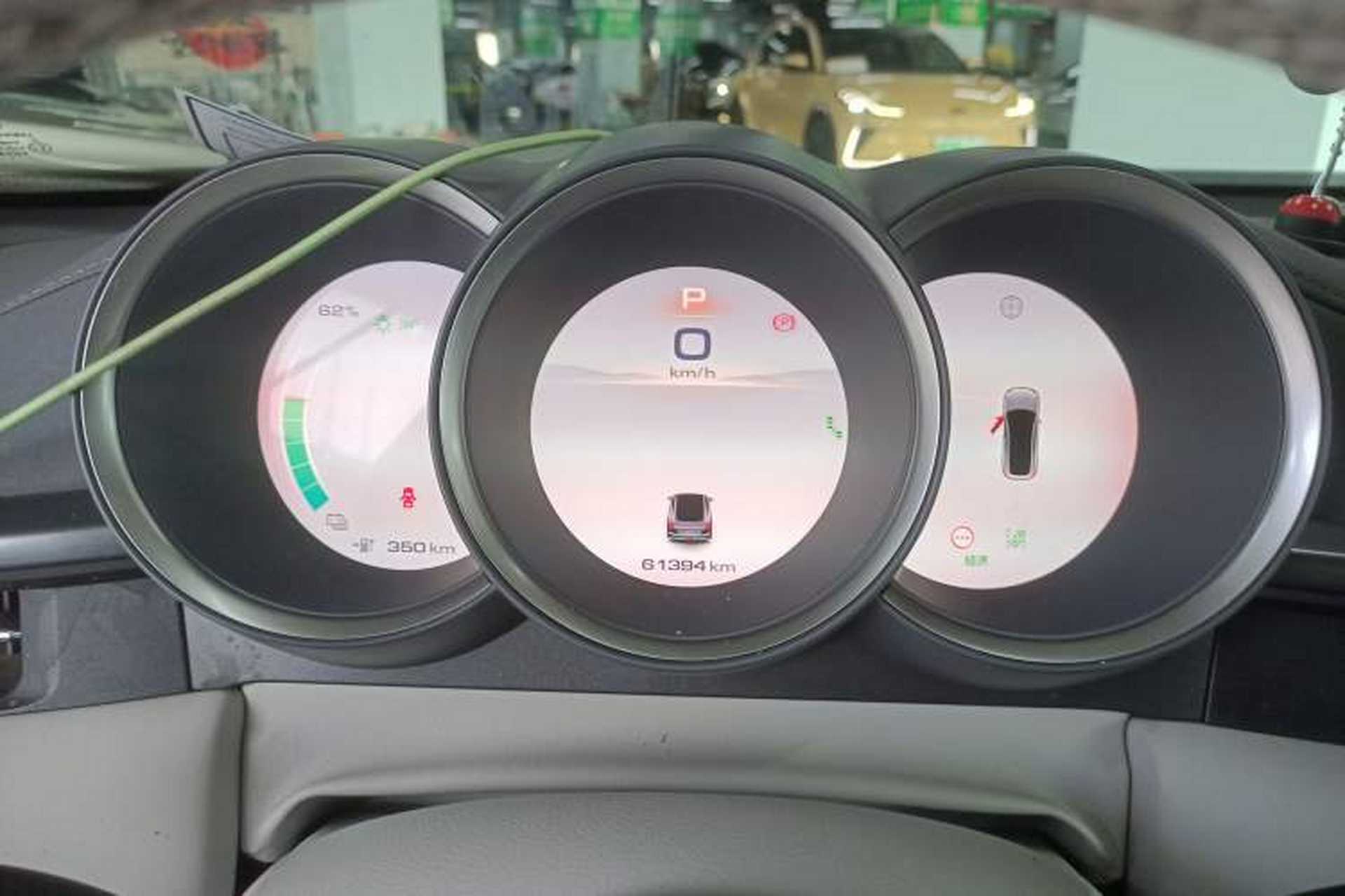 Used ORA Lightning Cat 2022 555 km Luxury Edition Instrument Cluster
