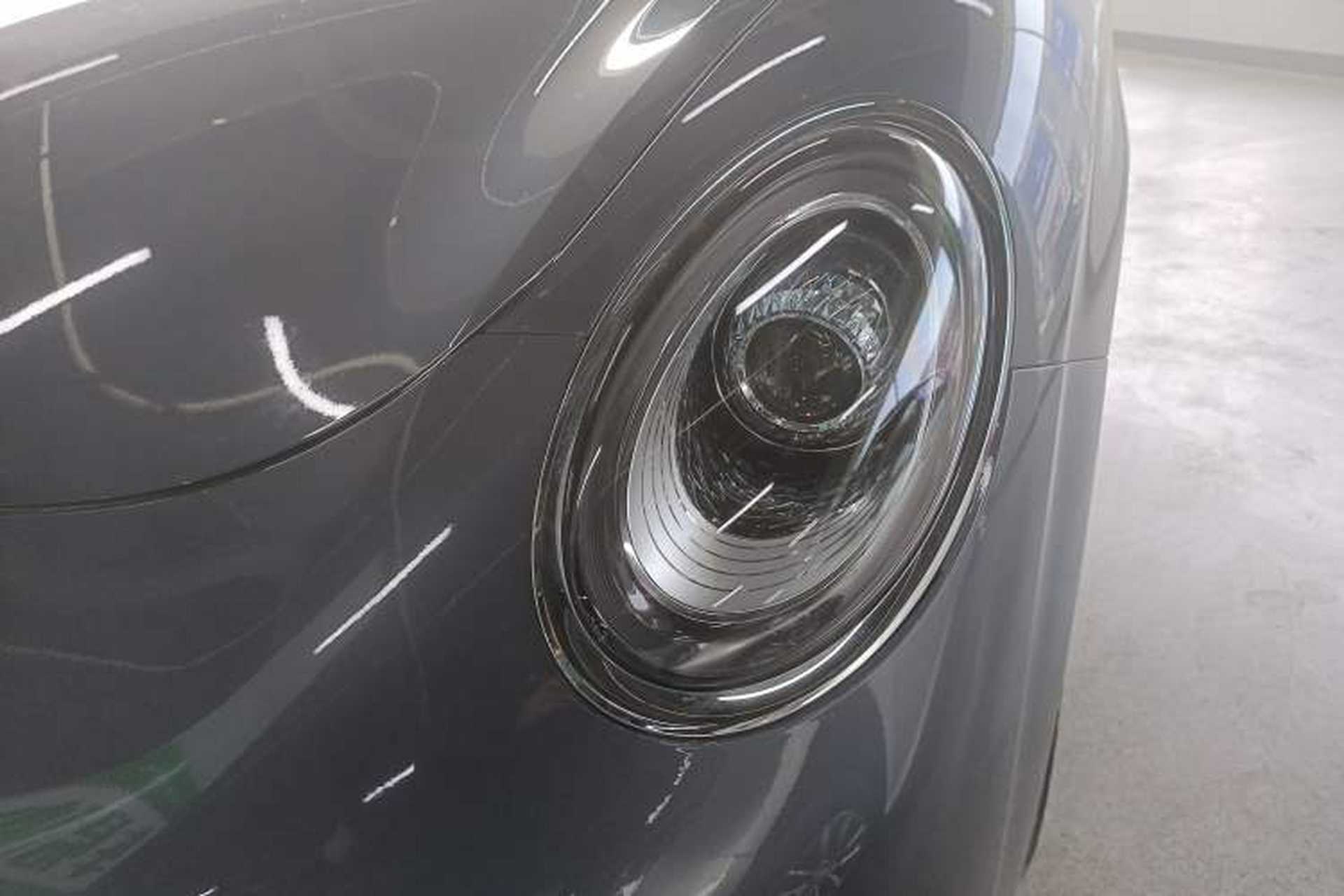 Used ORA Lightning Cat 2022 555 km Luxury Edition Left Front Headlight