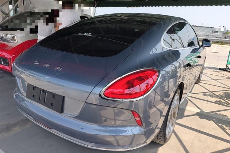 Used ORA Lightning Cat 2022 555 km Luxury Edition Rear Right 45 Deg
