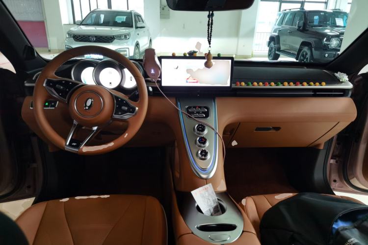 Used ORA Lightning Cat 2022 555 km Luxury Edition Center Console